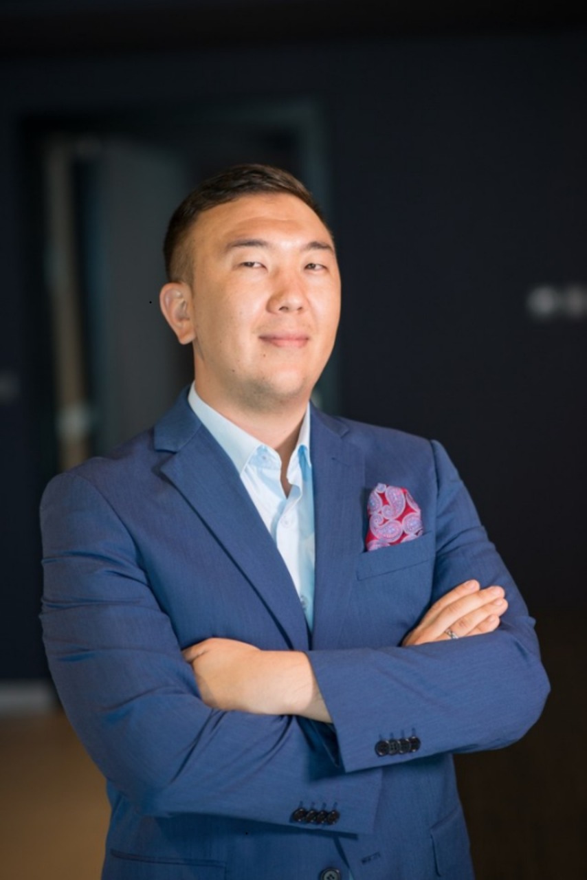 Mukhtar Serikbayev